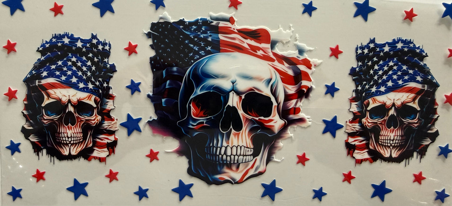 1073 SKULLS W/AMERICAN FLAG