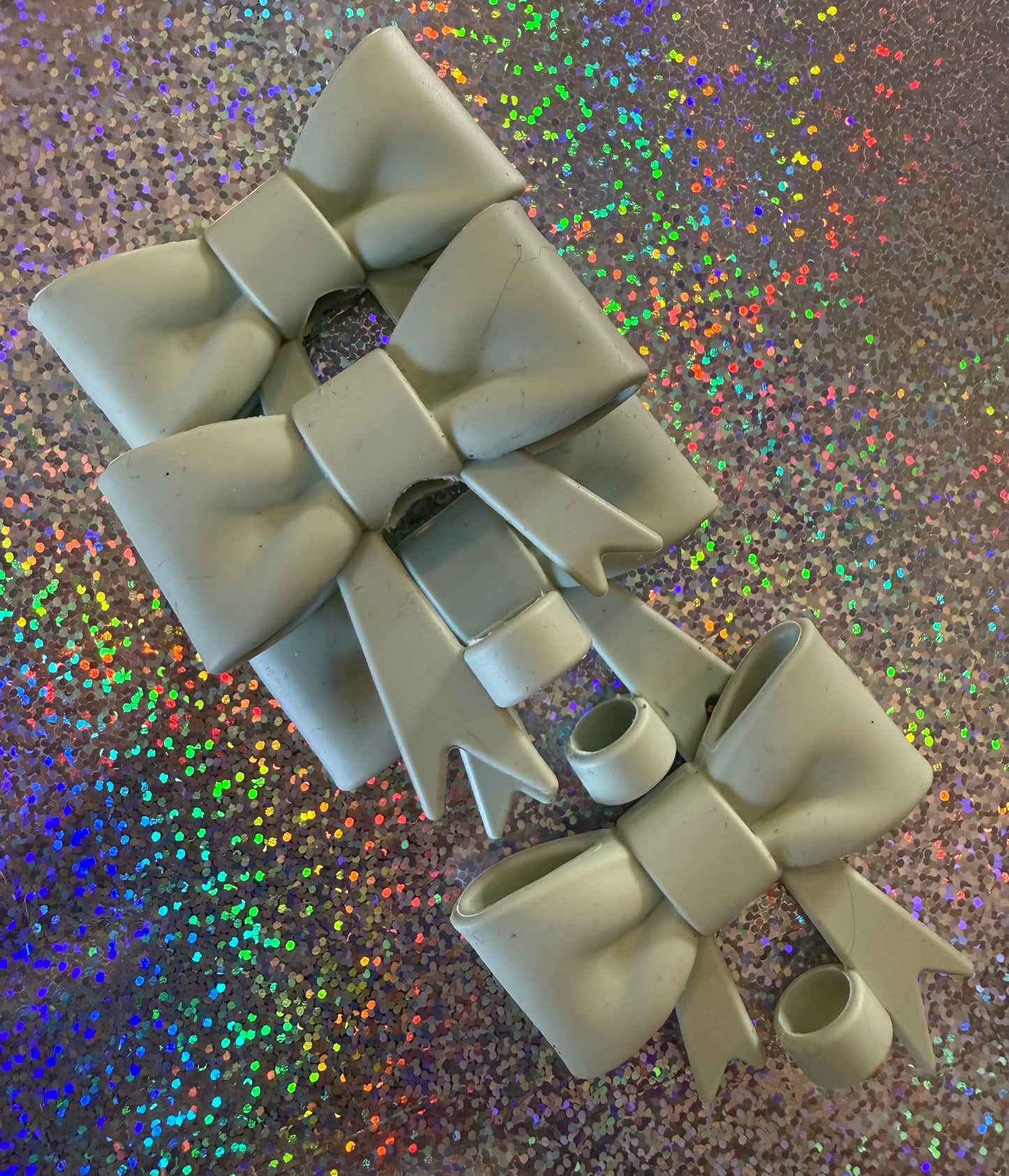 SILICONE BOW STRAW TOPPER